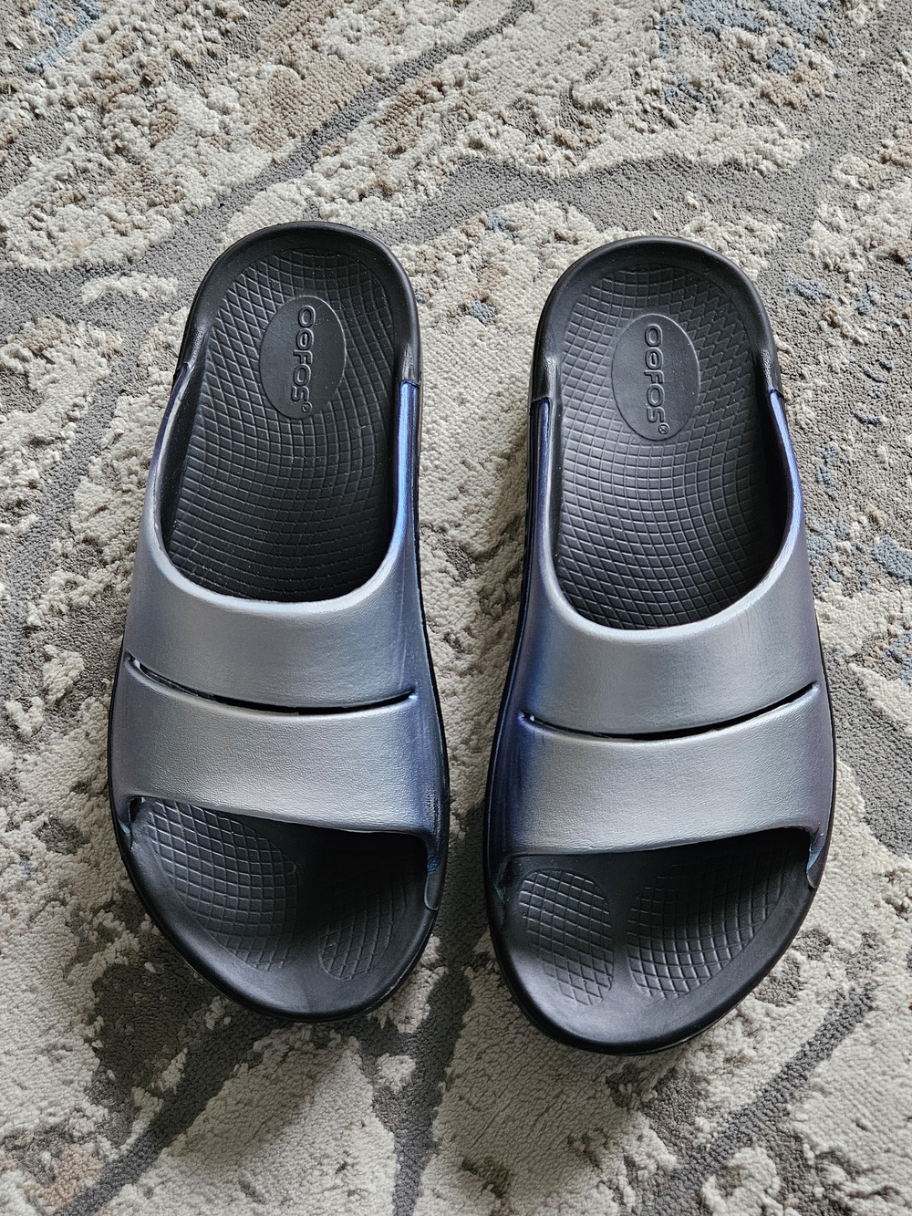 Oofos Men's Metallic Silver Slide Sandals